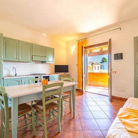 Iss Travel Apartaments, Via Del Tirreno 300 M From La Cinta *