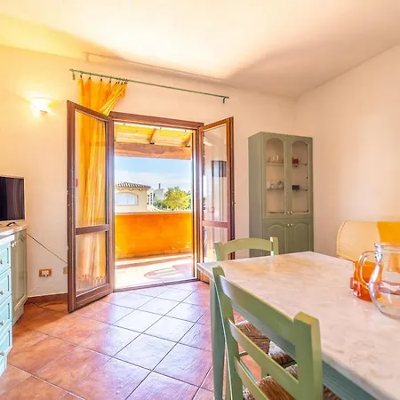 Iss Travel Apartaments, Via Del Tirreno 300 M From La Cinta