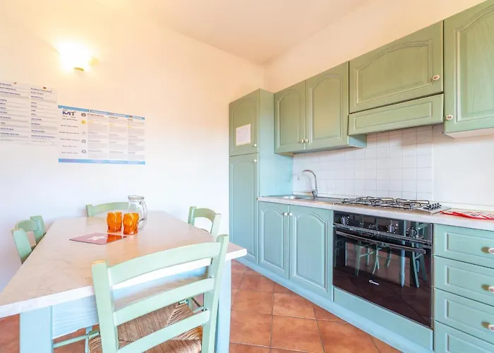 Iss Travel Apartaments, Via Del Tirreno 300 M From La Cinta 3* San Teodoro (Sardinia)